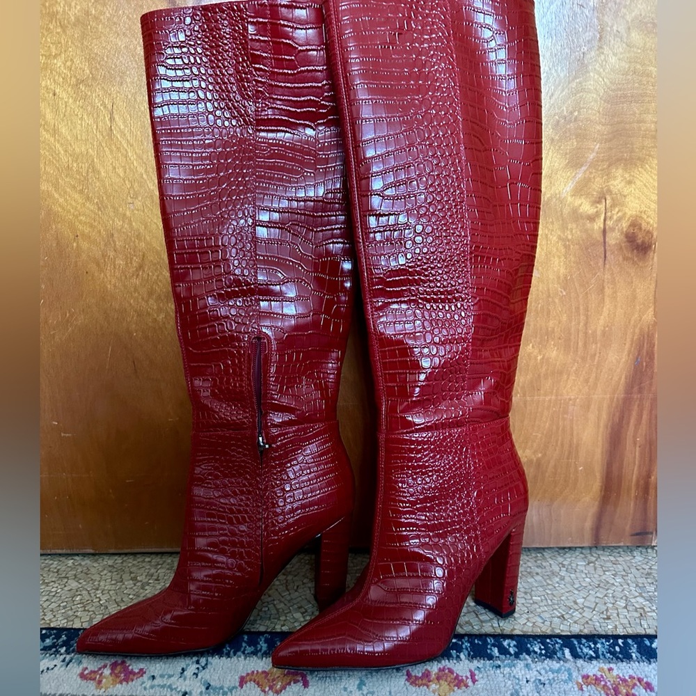 Sam Eldeman Knee High Croc Embossed Boots size 7 1/2 Cherry Red.